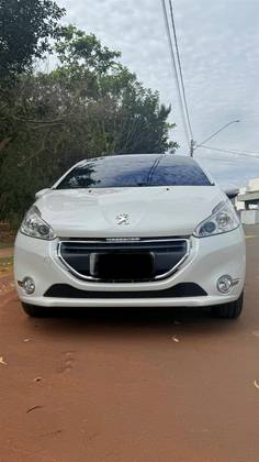 PEUGEOT 208 1.6 GRIFFE 16V FLEX 4P MANUAL PEUGEOT 208 1.6 GRIFFE 16V FLEX 4P MANUAL
